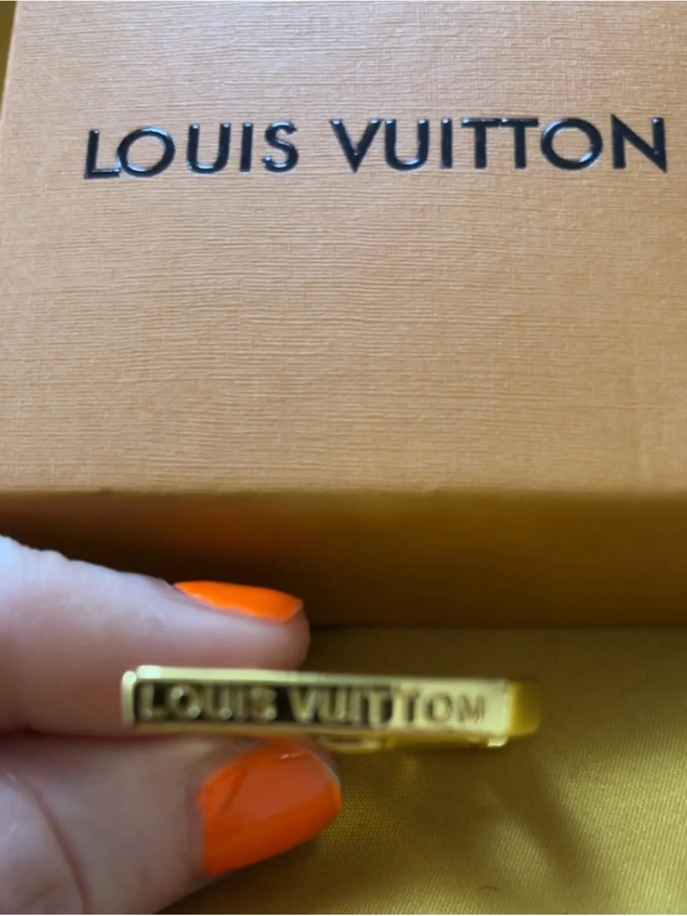 Louis Vuitton Earrings w/Box